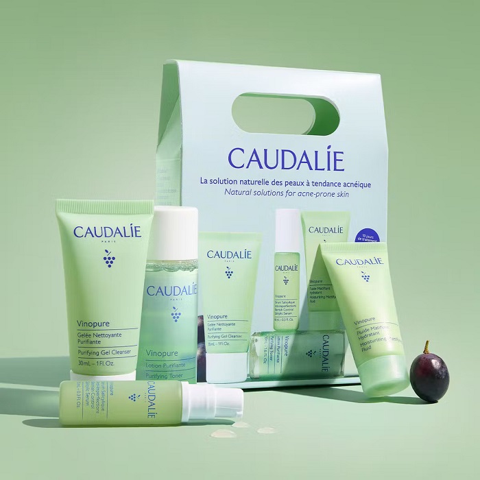 3522930005278-Caudalie-Vinopure-Starter-Kit-Σετ-Περιποίησης-με-Καθαριστικό-Τζελ_Τονωτική-Λοσιόν-Ορό-Λάμψης-Ενυδατική-Κρέμα-Προσώπου-olgaspharmacy